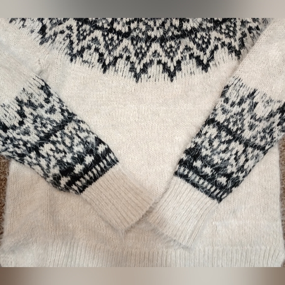 Knox Rose Fuzzy Sweater, Women, South West Knit, Round Neck, Knit, Black/Cream,M - Picture 11 of 14